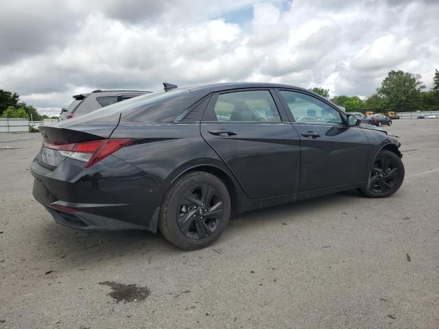  HYUNDAI ELANTRA 2022 Черный