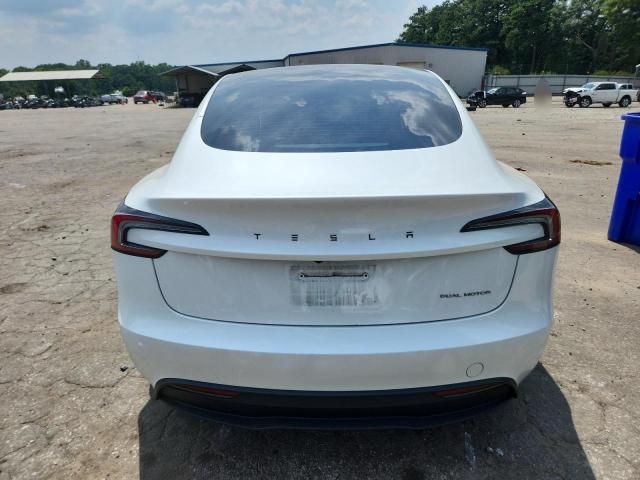  TESLA MODEL 3 2024 Biały