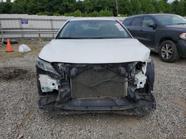 TOYOTA CAMRY 2018 White