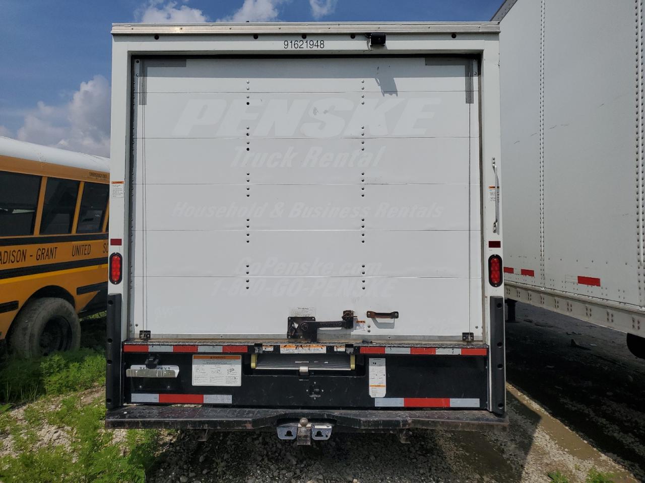 2022 Ford Econoline E350 Super Duty Cutaway Van VIN: 1FDWE3FN3NDC03878 Lot: 61488135