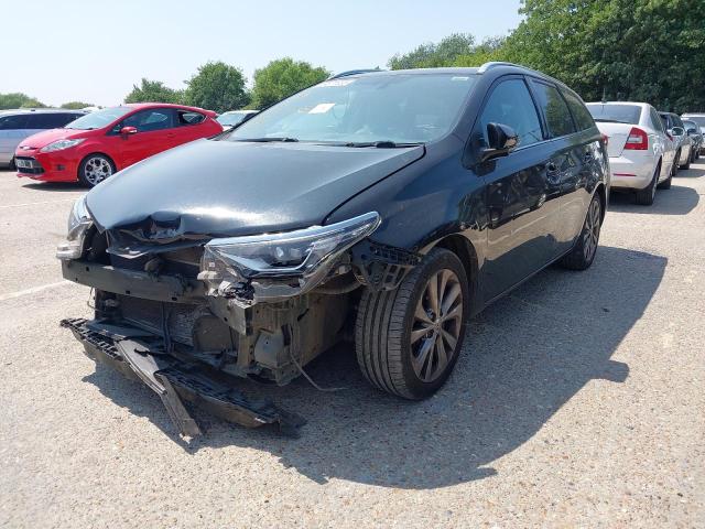 TOYOTA AURIS EXCE 2015