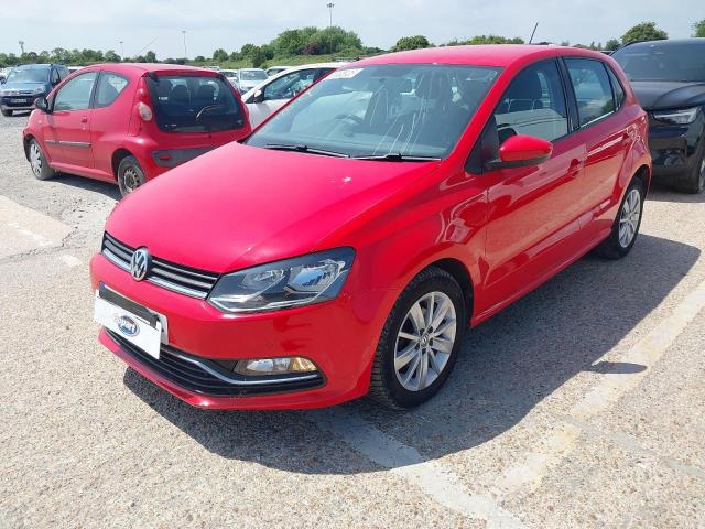 VOLKSWAGEN POLO SE TS 2015