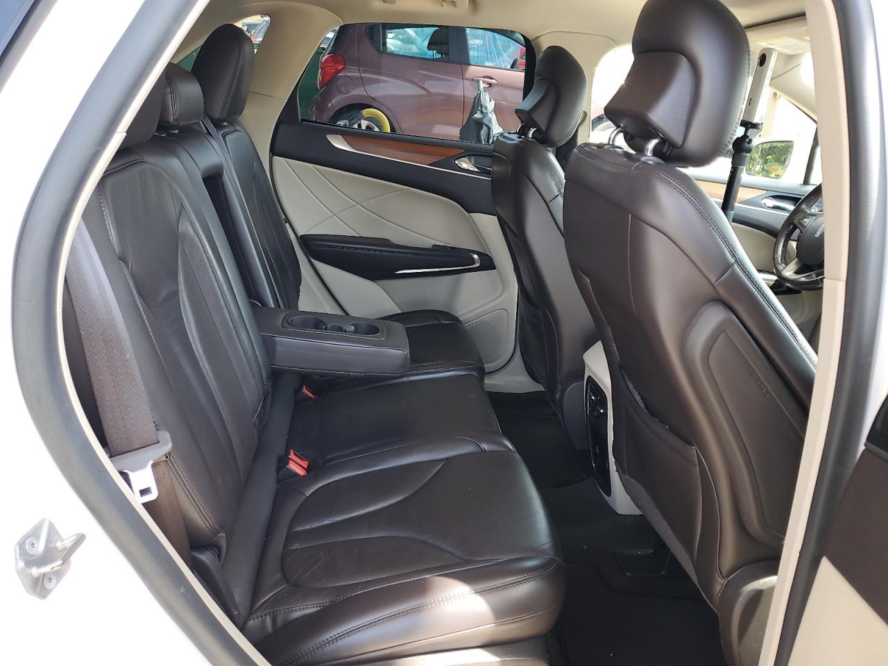 LINCOLN MKC 2019 VIN 5LMCJ2C98KUL42803 фото 10