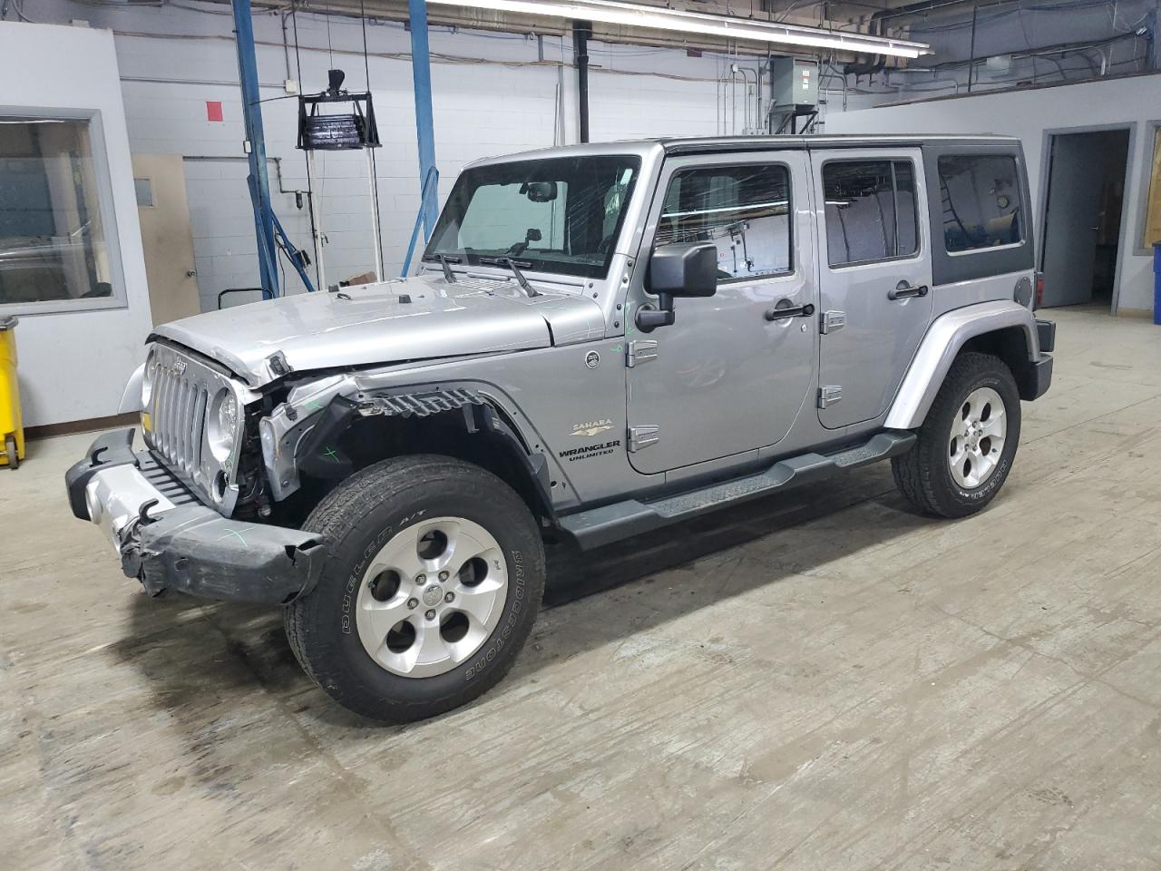 2015 Jeep Wrangler Unlimited Sahara იყიდება Wheeling-ში, IL - All Over