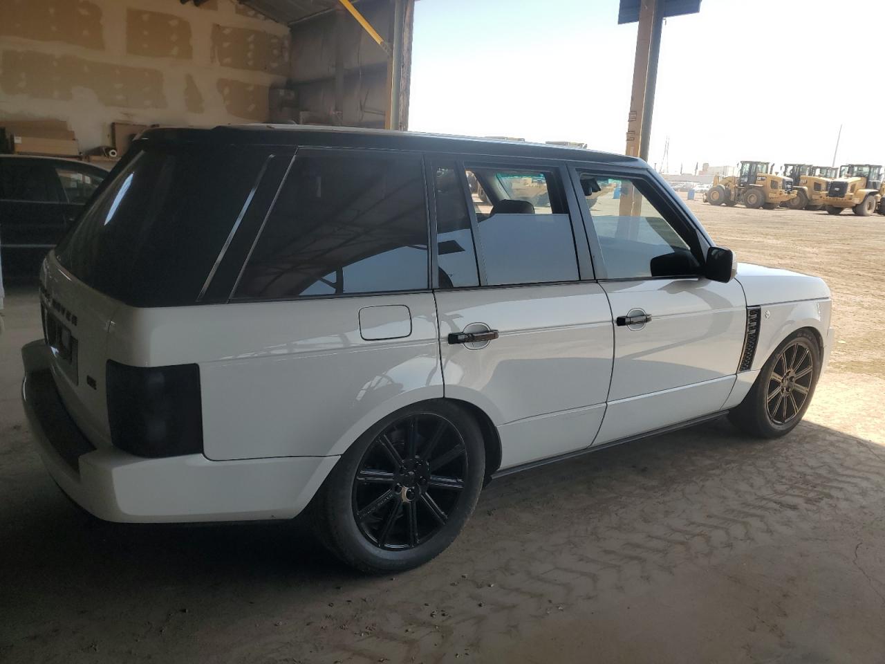 LAND ROVER RANGEROVER 2011 VIN SALME1D41BA342312 фото 3
