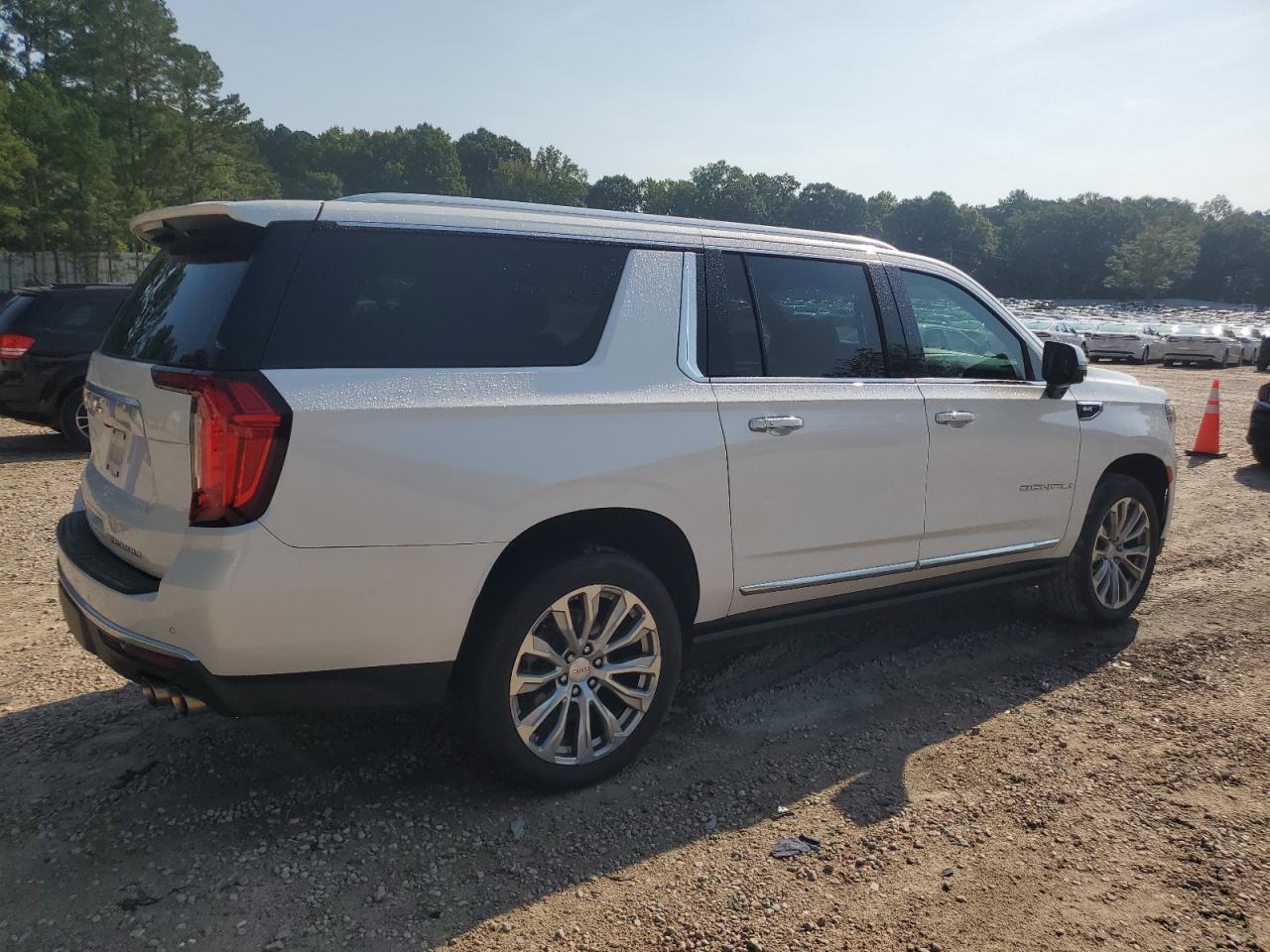 GMC YUKON 2022 VIN 1GKS2JKL7NR285495 photo 3