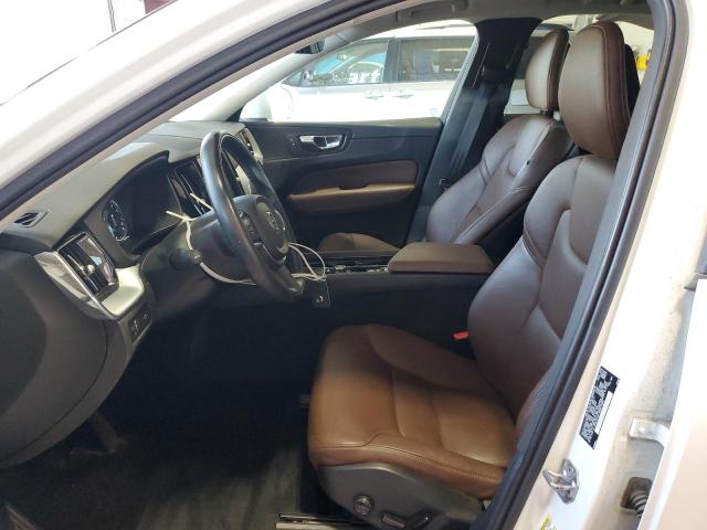  VOLVO XC60 2018 White