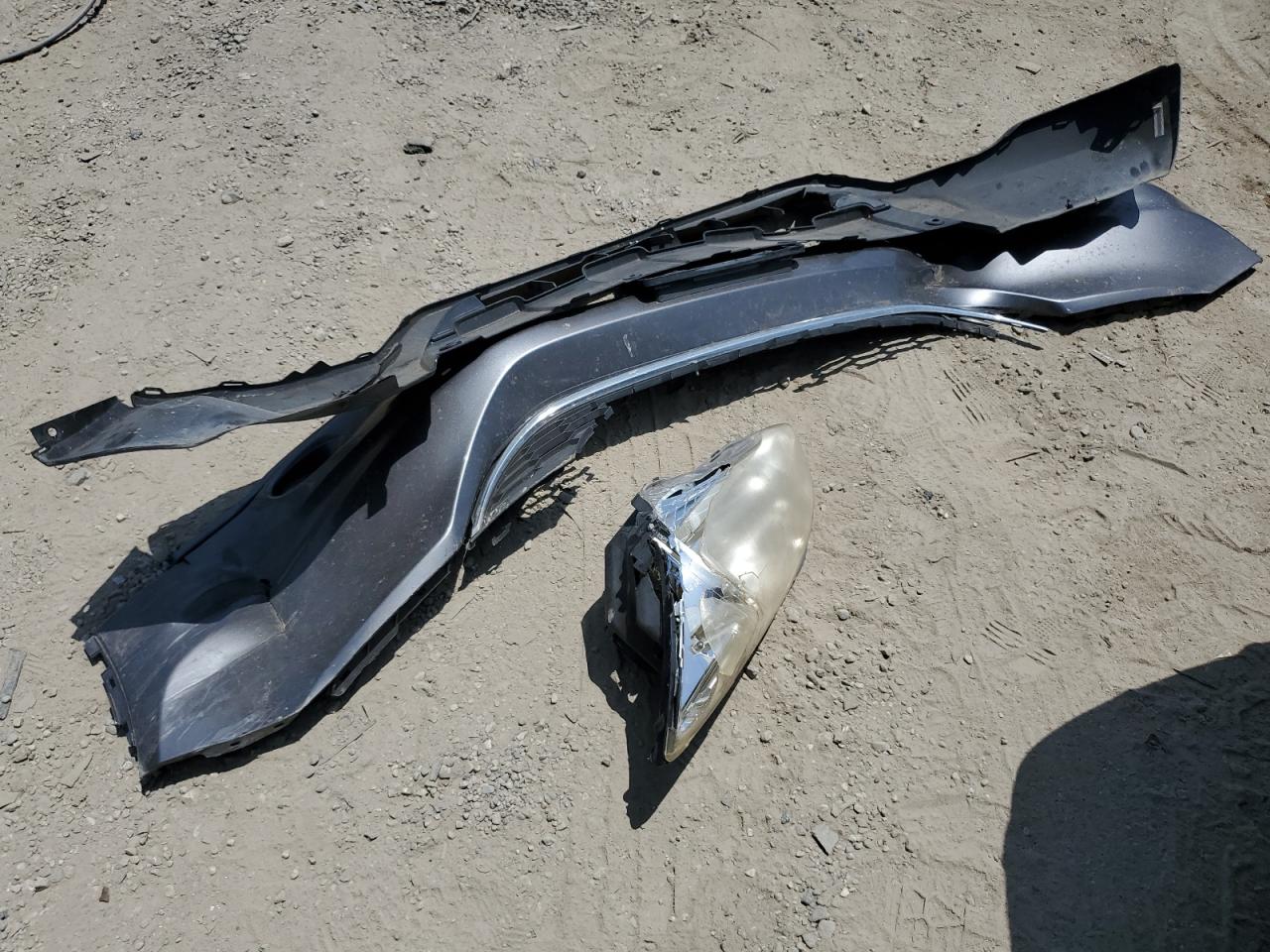 2010 Honda Cr-V Exl VIN: JHLRE3H73AC001867 Lot: 62214295