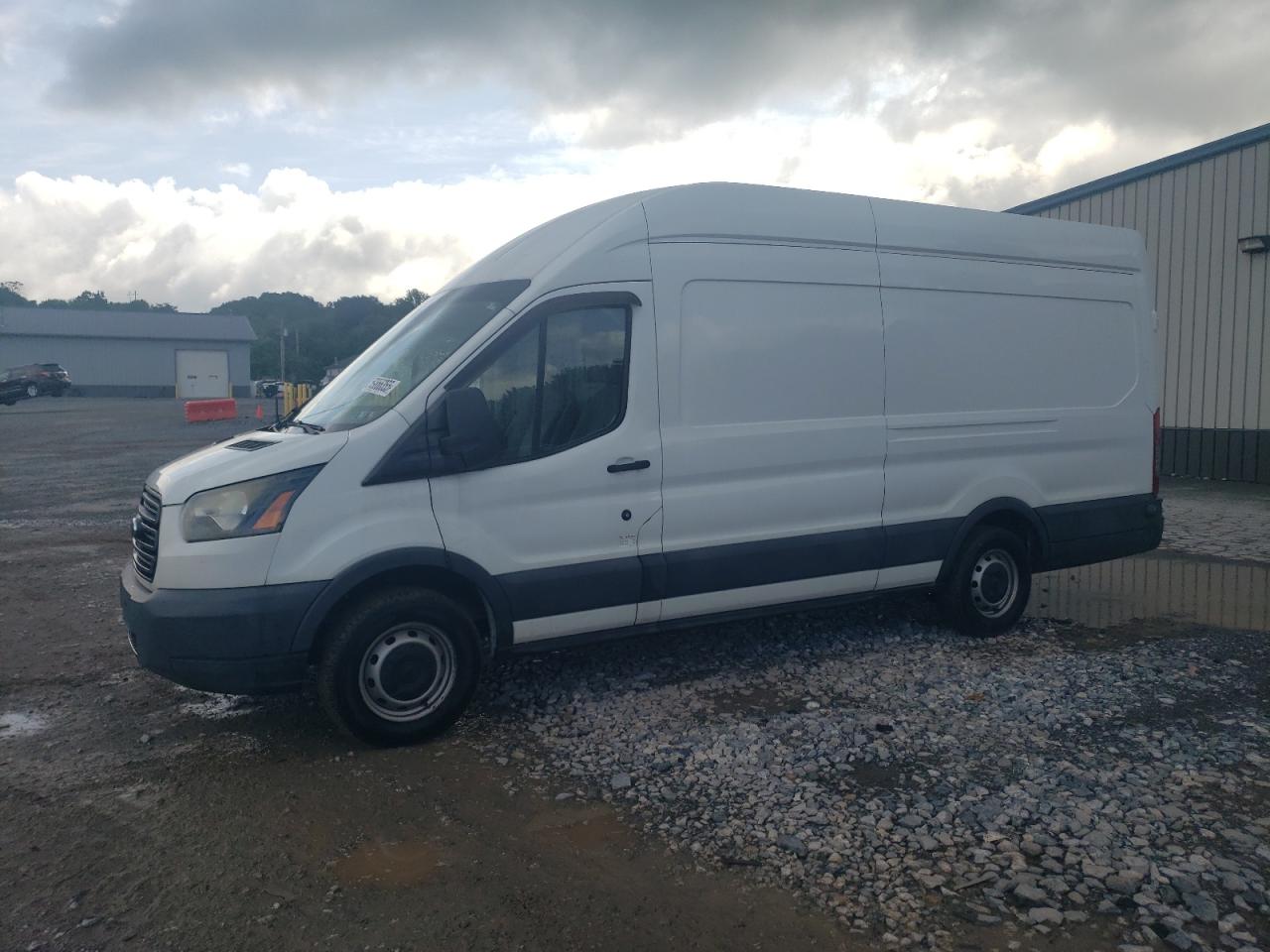 FORD TRACTOR 2017. Lot# 59866355. VIN 1FTYR3XM7HKB04603. Photo 1