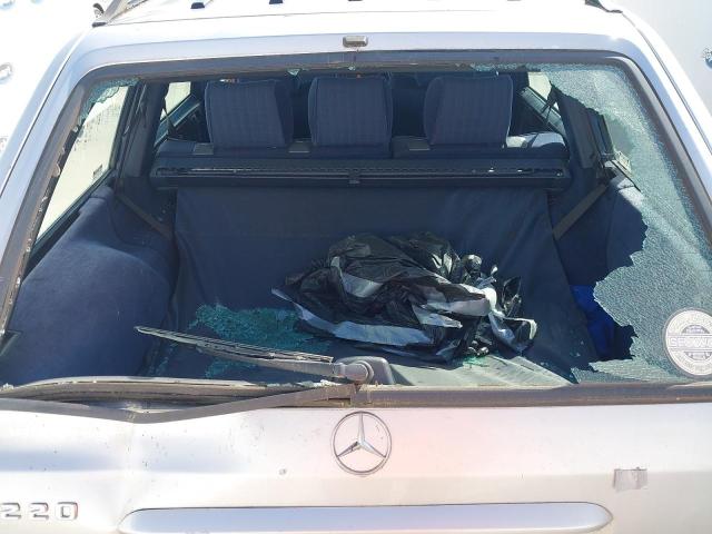1993 MERCEDES BENZ 220 TE AUT