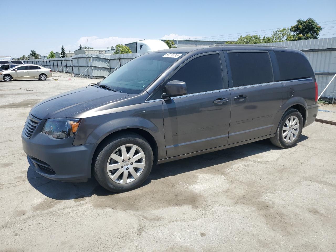 2016 Chrysler Town & Country Touring