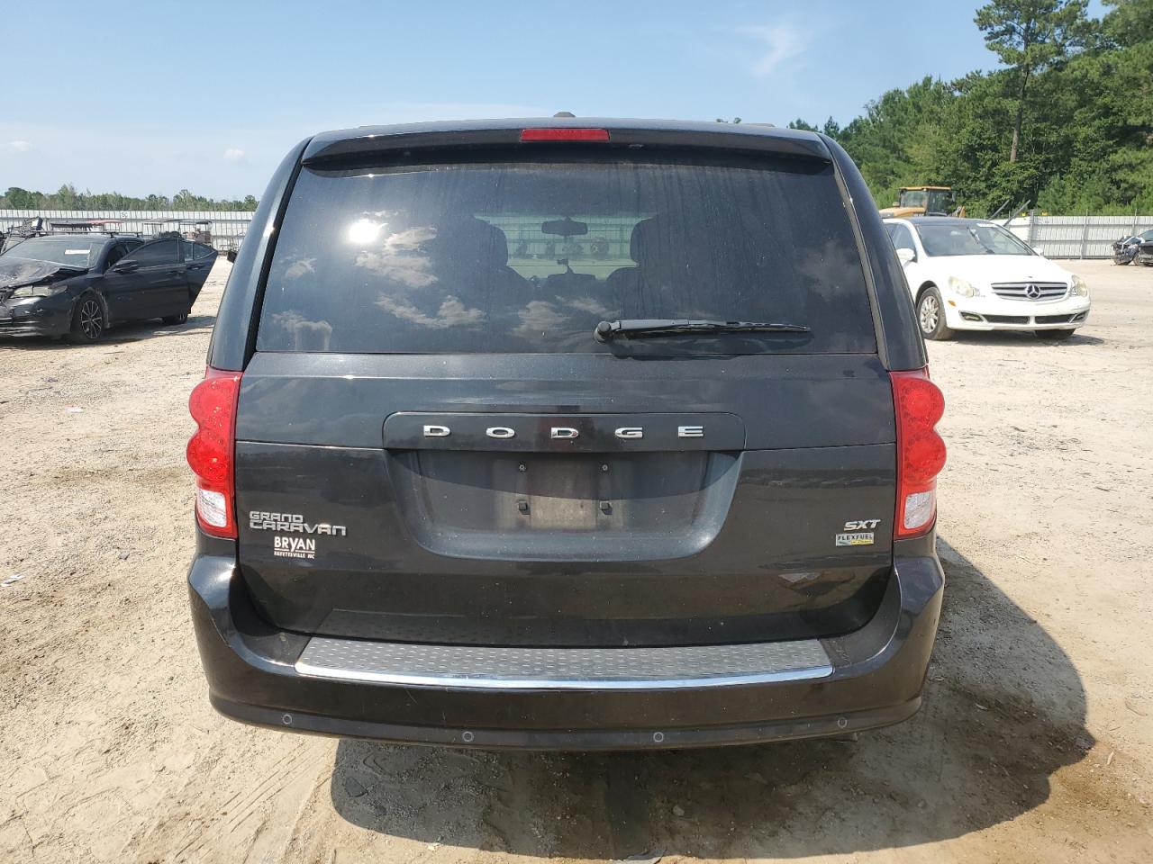 2016 Dodge Grand Caravan Sxt VIN: 2C4RDGCG6GR151888 Lot: 61725795
