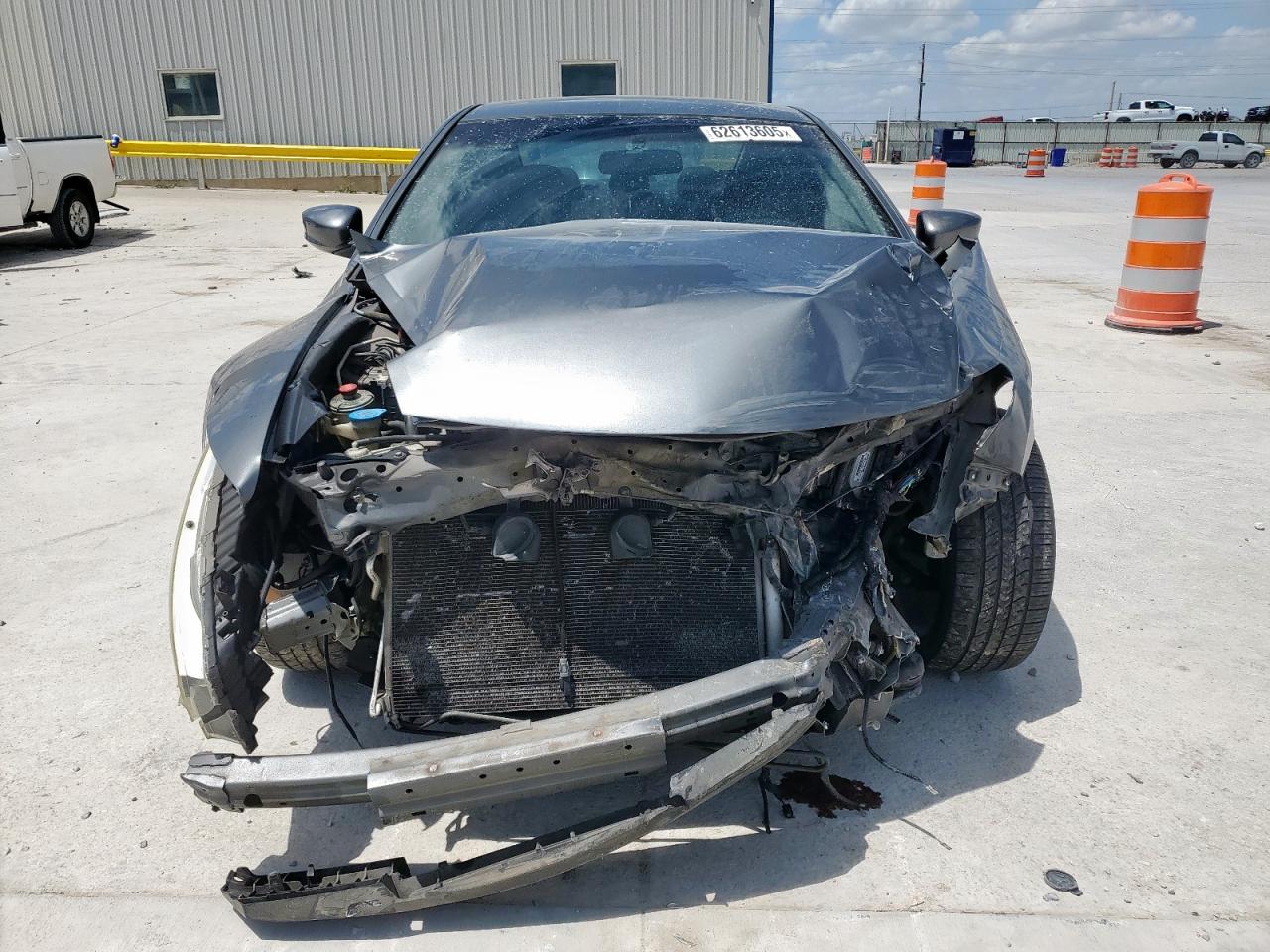 HONDA ACCORD 2011 VIN 1HGCS2B89BA001667 photo 5