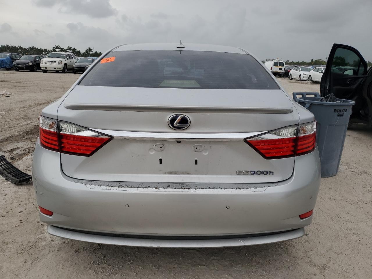 2014 Lexus Es 300H VIN: JTHBW1GG5E2075352 Lot: 62582765