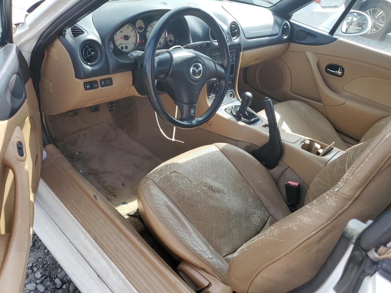 2001 Mazda Mx-5 Miata Base VIN: JM1NB353010208255 Lot: 60740745