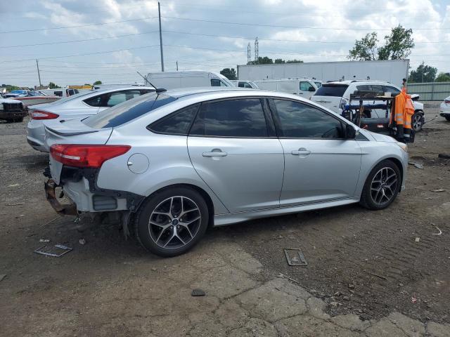  FORD FOCUS 2015 Серебристый