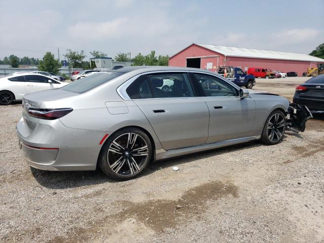 2024 BMW 750 XE  