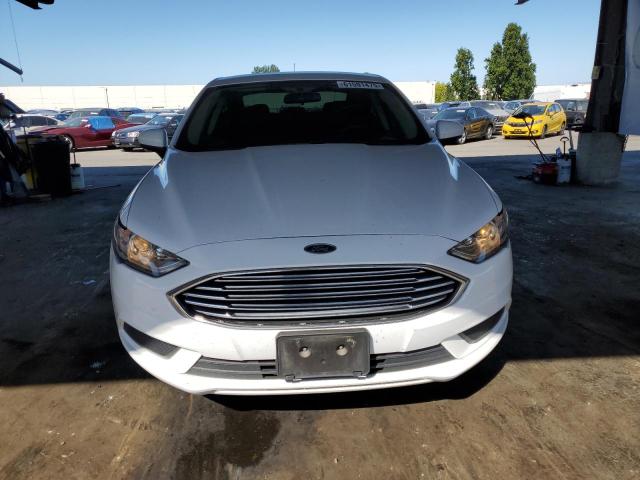  FORD FUSION 2017 White