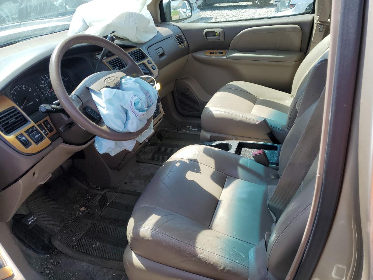 2000 Toyota Sienna Le VIN: 4T3ZF13C3YU292655 Lot: 62398825