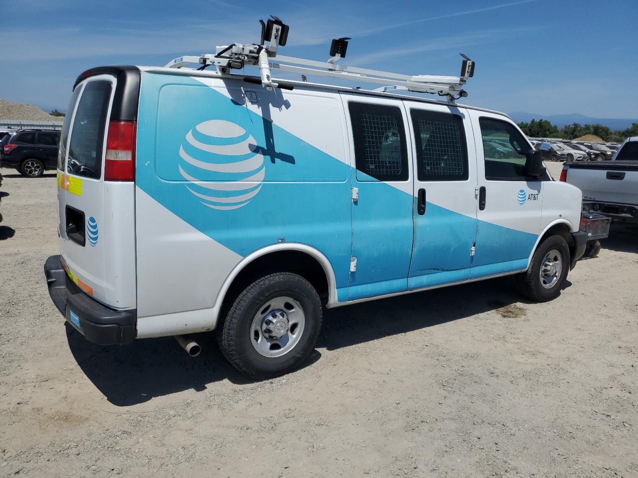 CHEVROLET EXPRESS 2018 VIN 1GCWGAFP9J1181238 zdjęcie 3