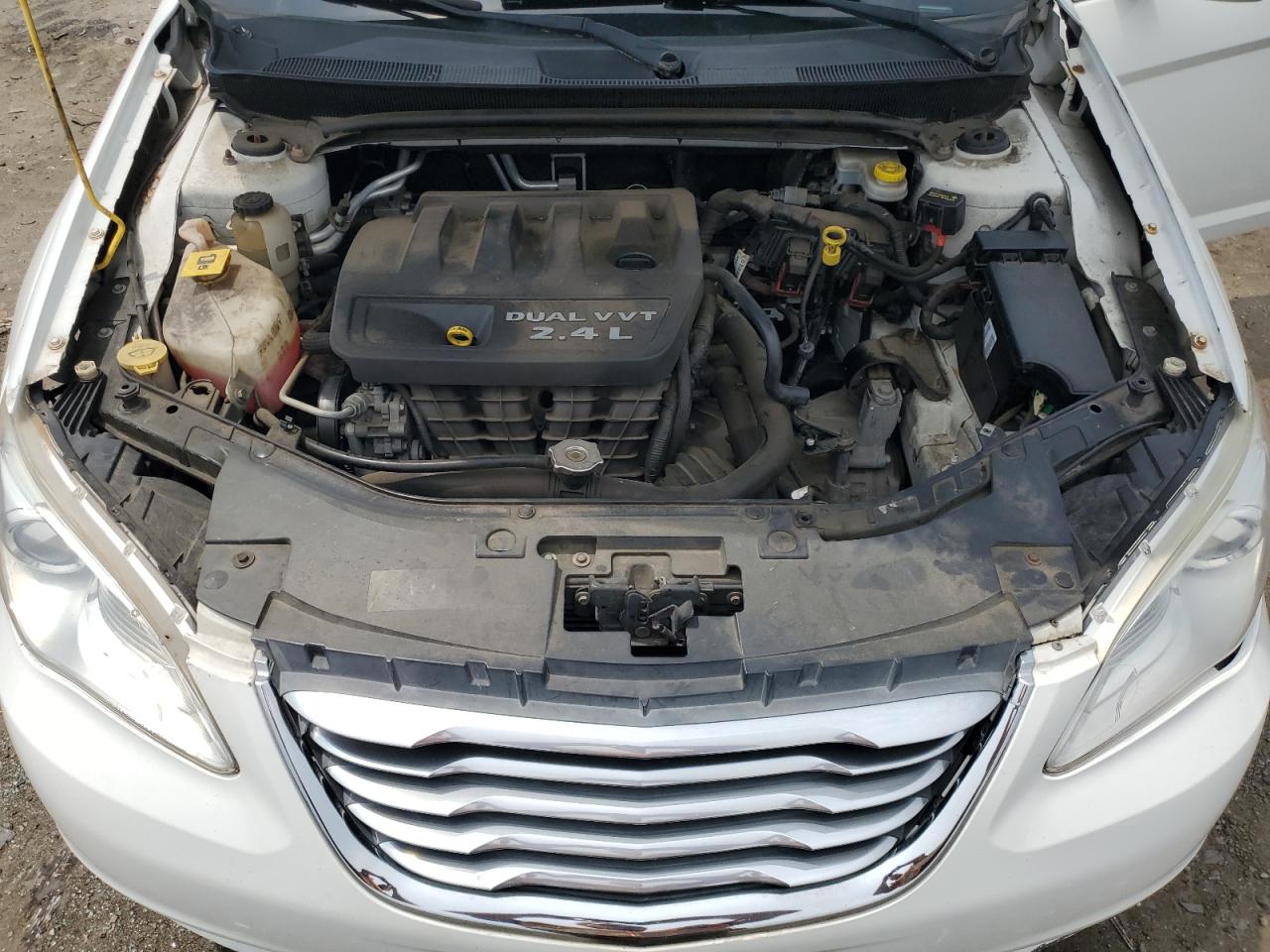 2012 Chrysler 200 Lx VIN: 1C3CCBAB0CN104726 Lot: 61029085
