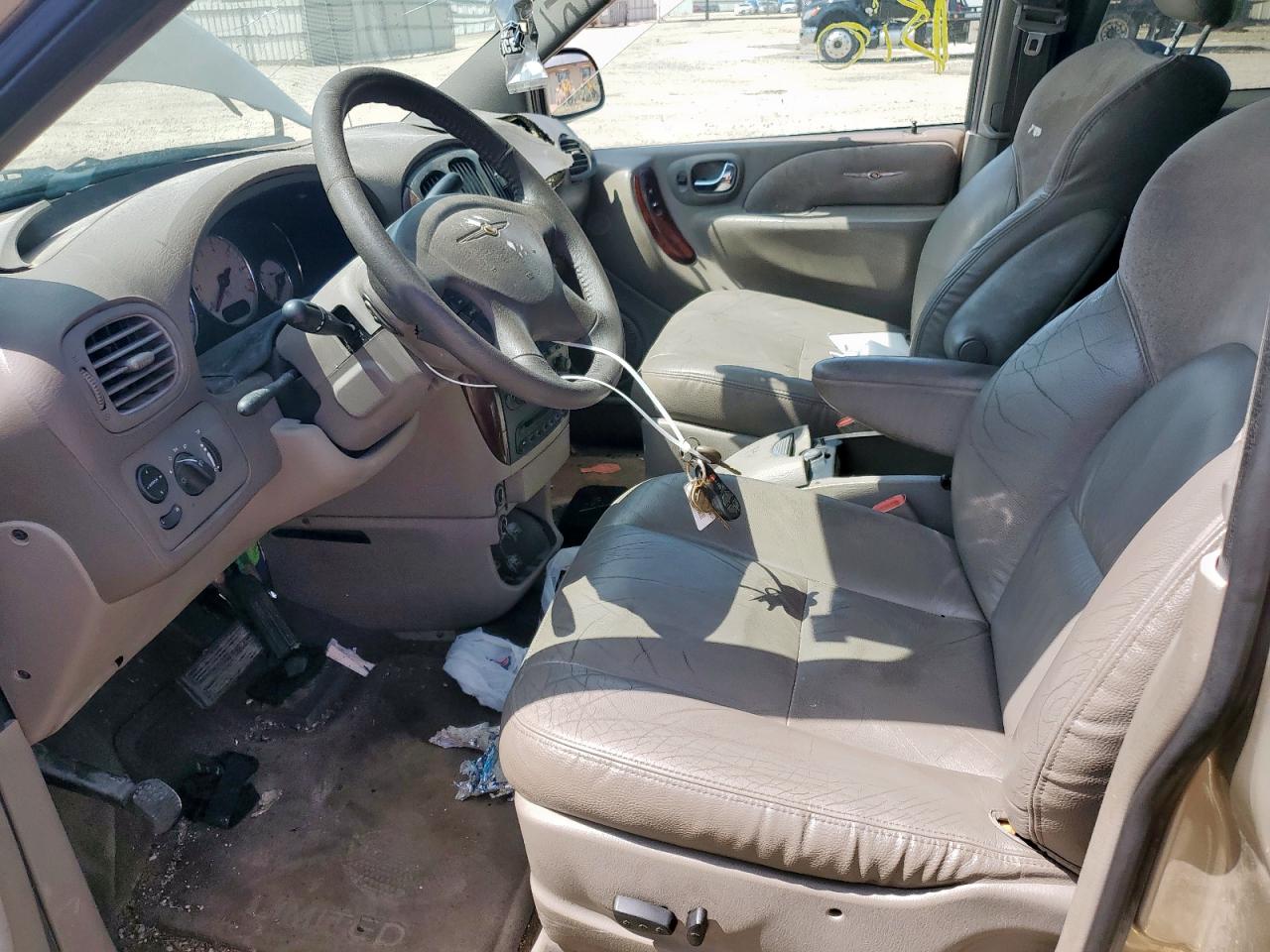 2003 Chrysler Town & Country Limited VIN: 2C8GP64L73R246621 Lot: 59809965