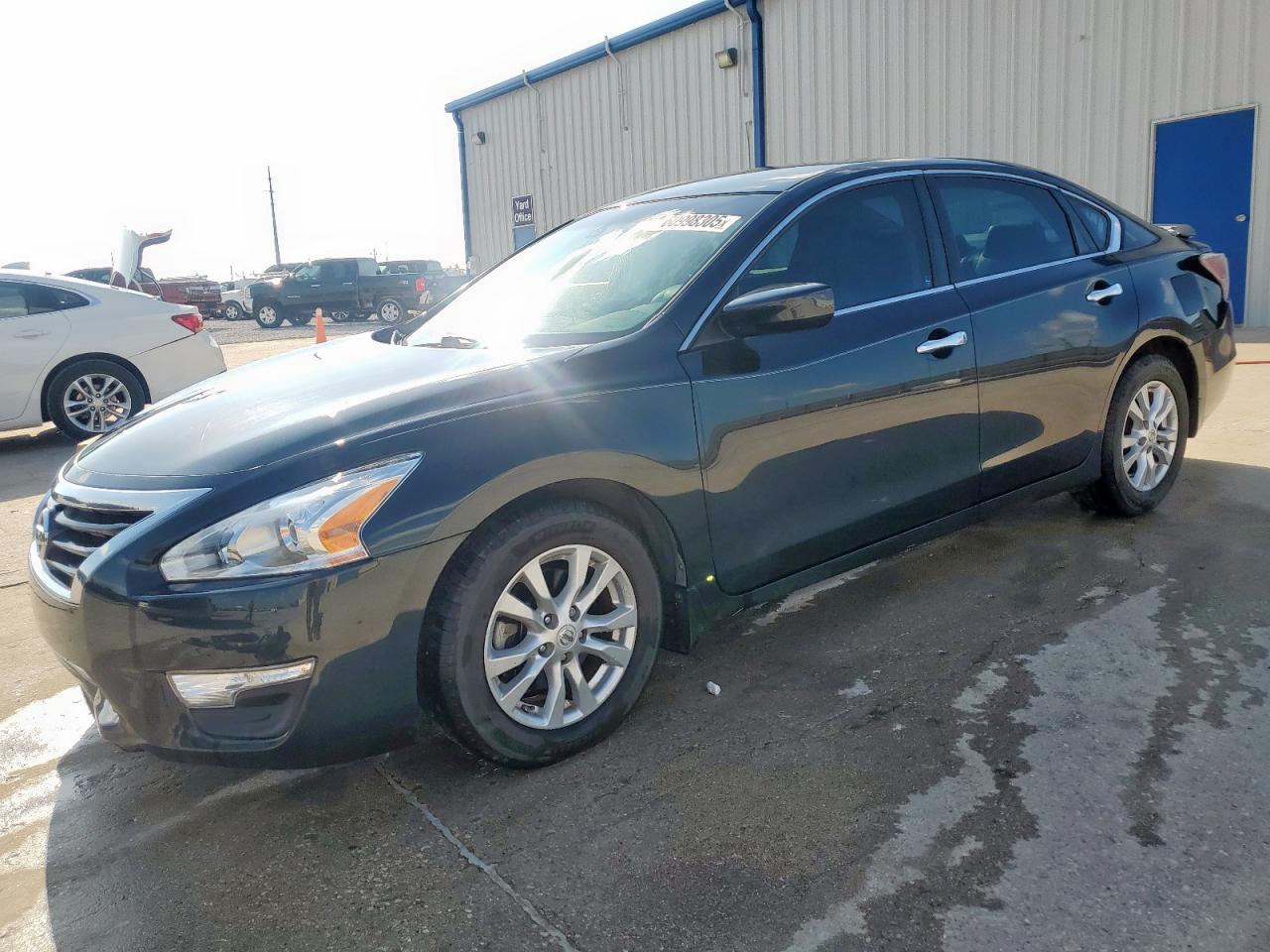 2014 Nissan Altima 2.5 for Sale in Haslet, TX - Rear End