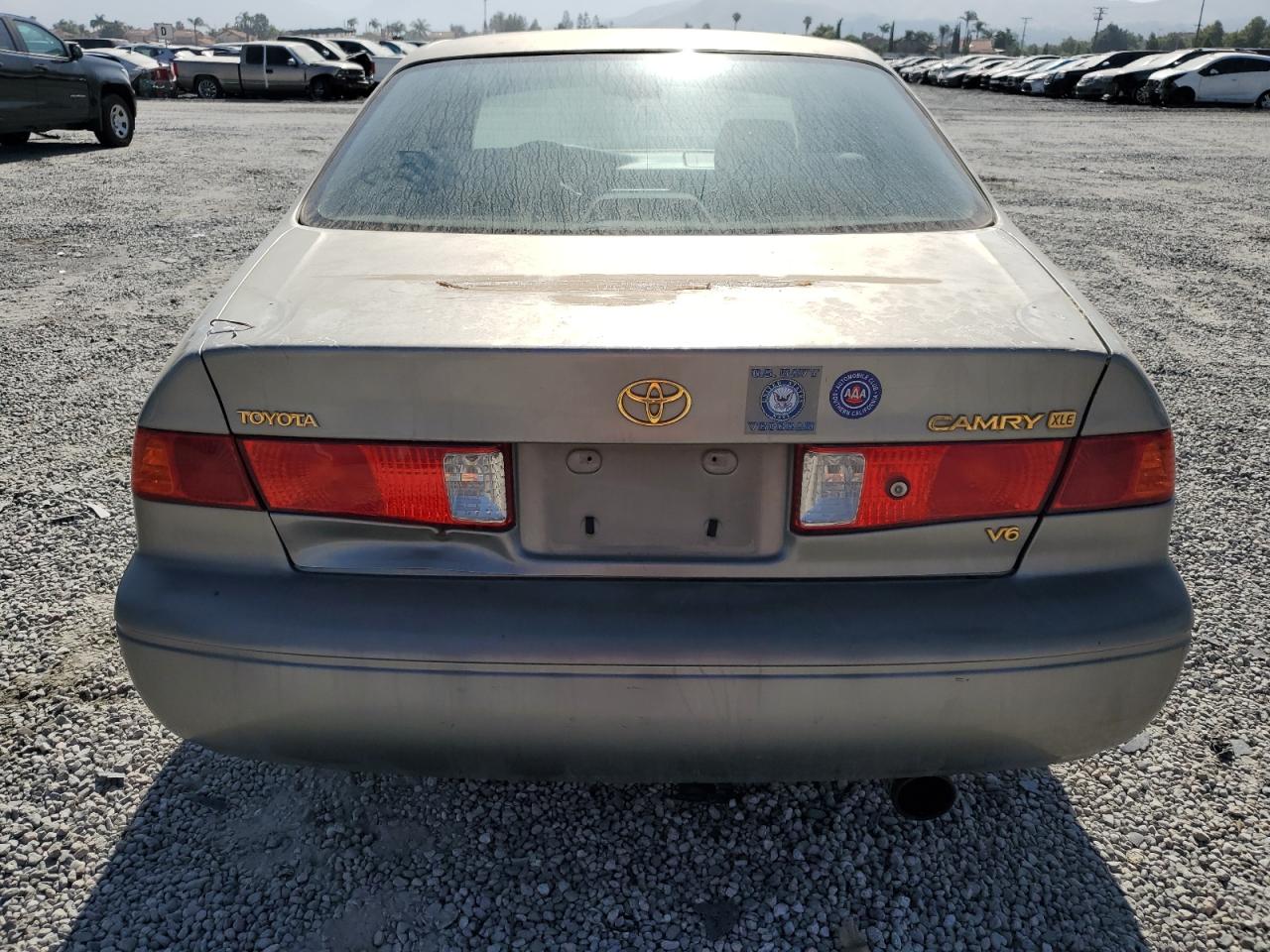 2000 Toyota Camry Le VIN: JT2BF28K6Y0265311 Lot: 62528065
