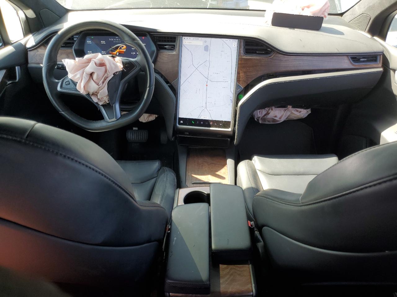 2020 Tesla Model X VIN: 5YJXCBE29LF305076 Lot: 61485655