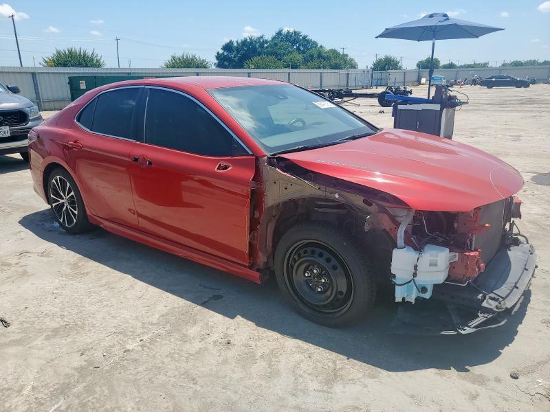  TOYOTA CAMRY 2019 Красный