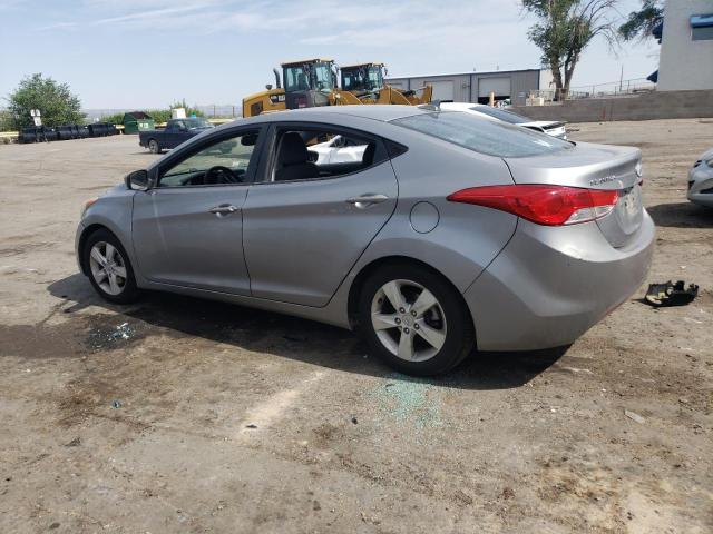 Sedans HYUNDAI ELANTRA 2012 Srebrny