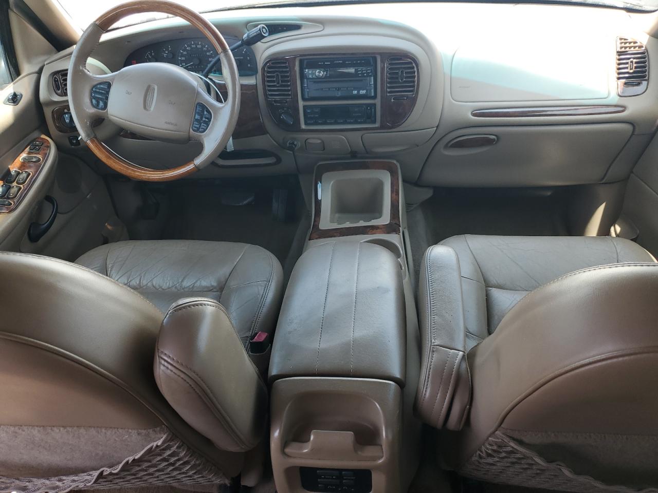 1998 Lincoln Navigator VIN: 5LMPU28LXWLJ39193 Lot: 62238075