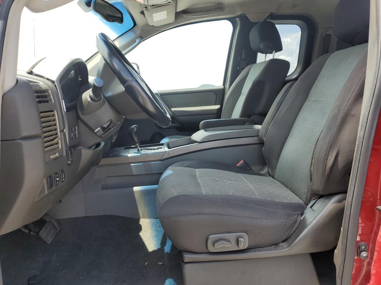 2005 Nissan Titan Xe VIN: 1N6AA06B15N511105 Lot: 60610495