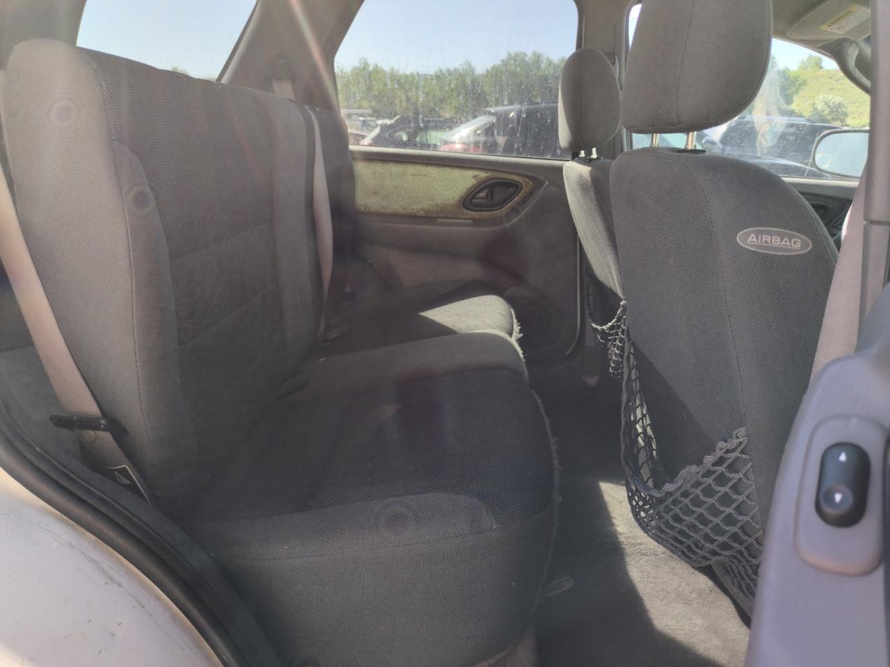 2002 Ford Escape Xlt VIN: 1FMCU04132KB74913 Lot: 61029445