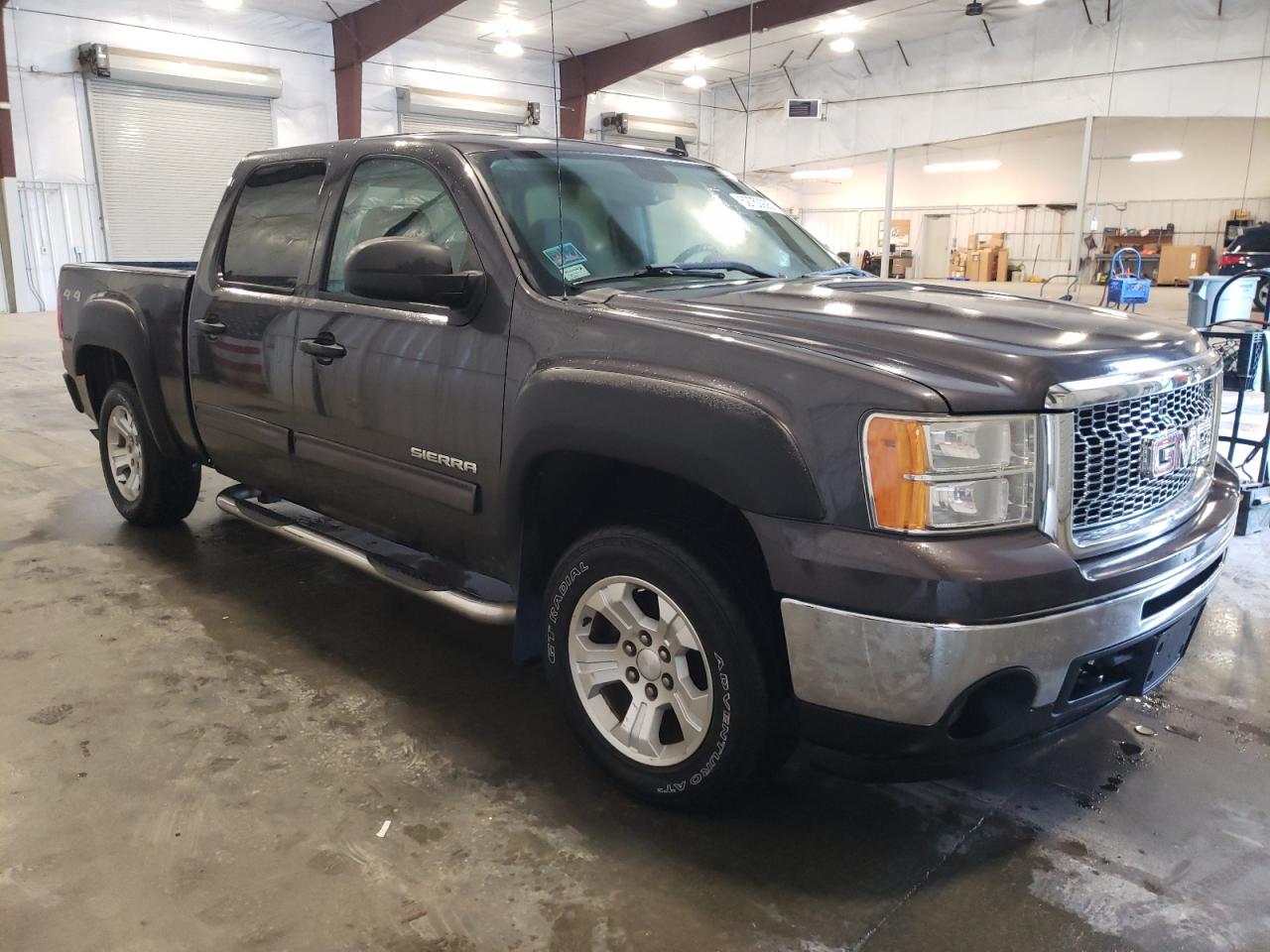 GMC SIERRA 2010 VIN 3GTRKVE35AG261526 photo 4