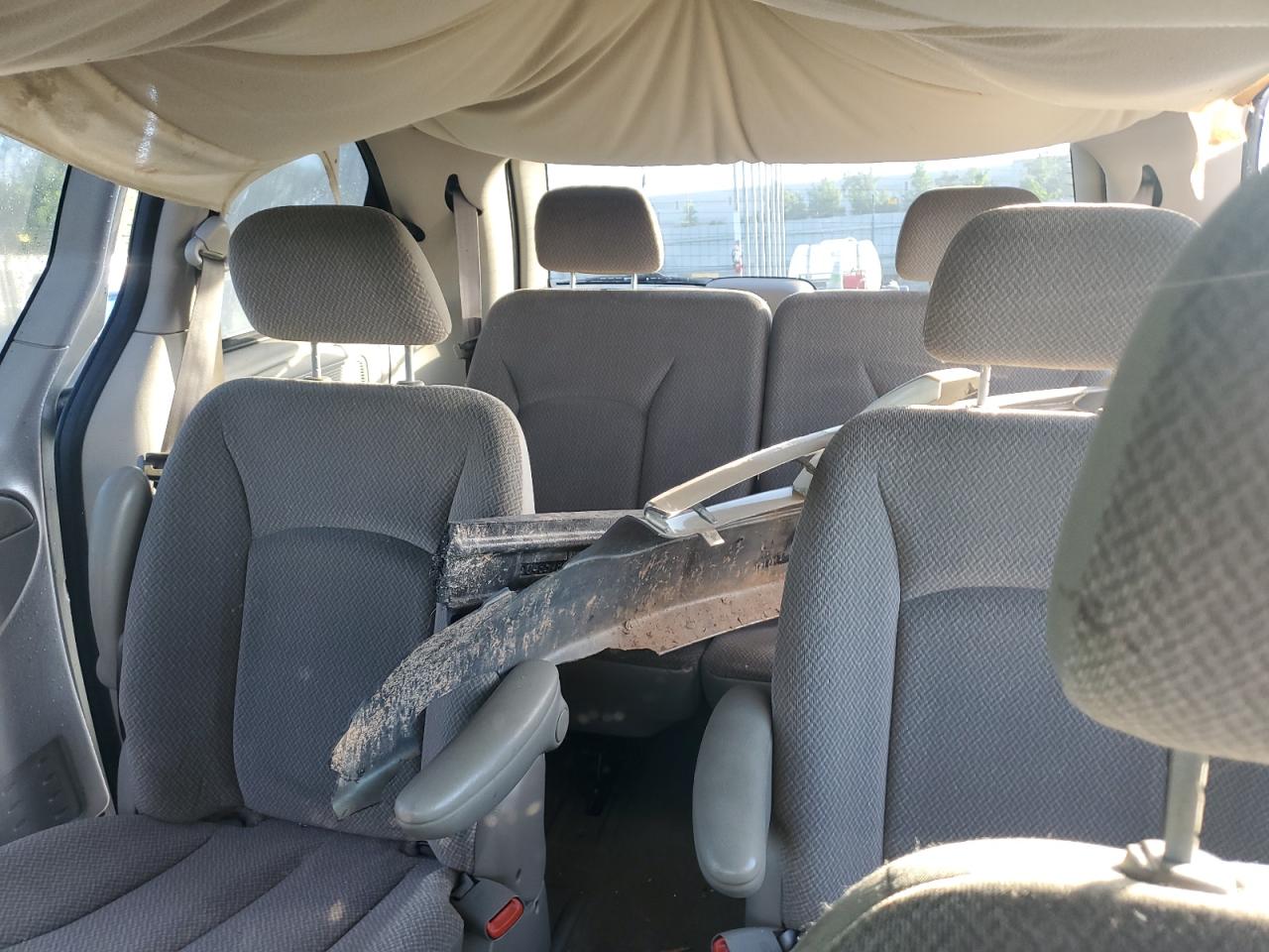 2005 Dodge Caravan Sxt VIN: 1D4GP45R15B359896 Lot: 61037375