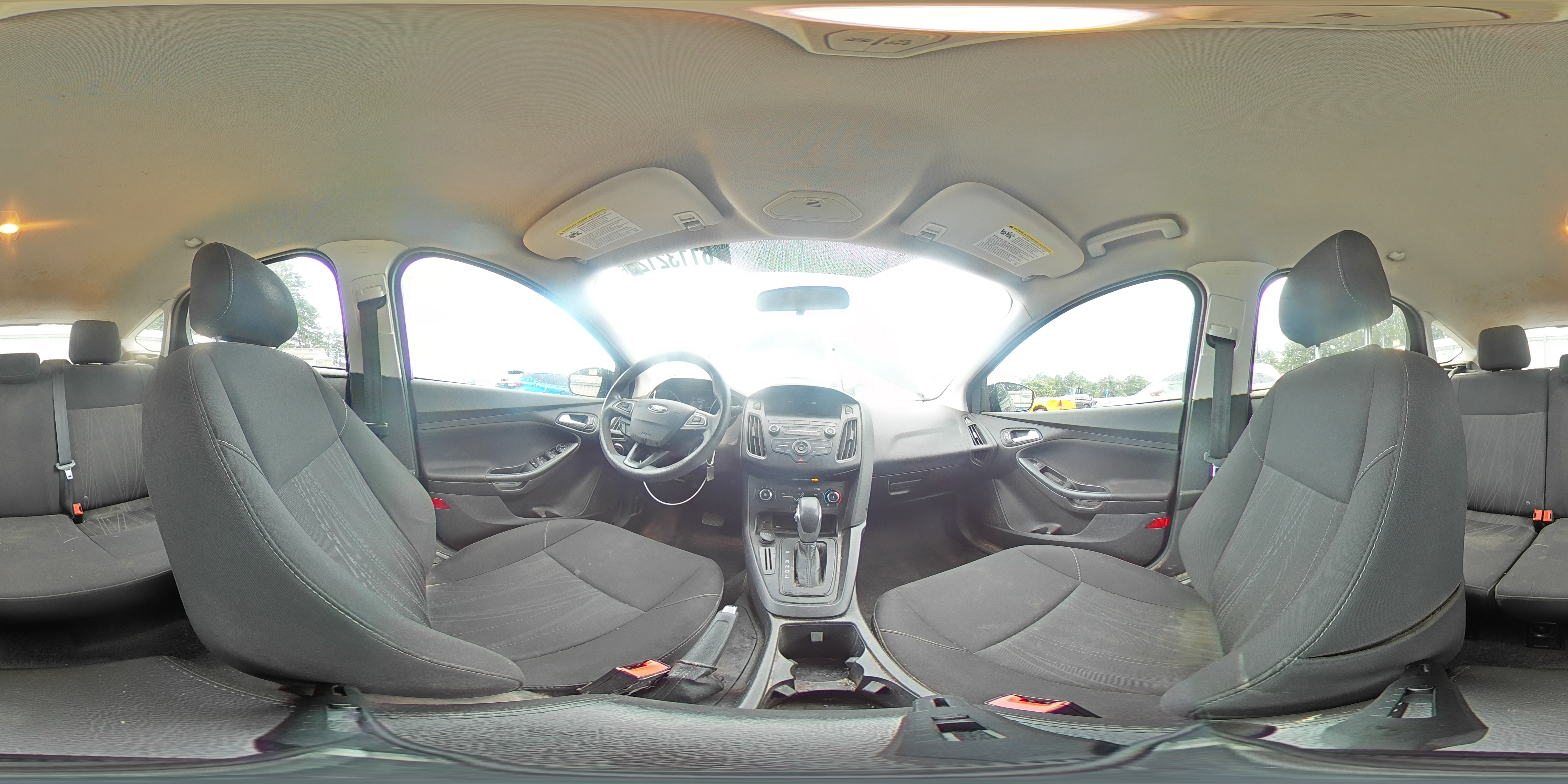 2018 Ford Focus Se VIN: 1FADP3K29JL207344 Lot: 61132125