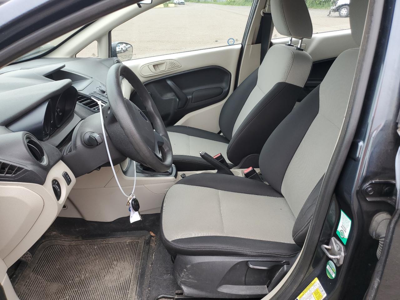 2011 Ford Fiesta S VIN: 3FADP4AJ9BM120333 Lot: 59869095