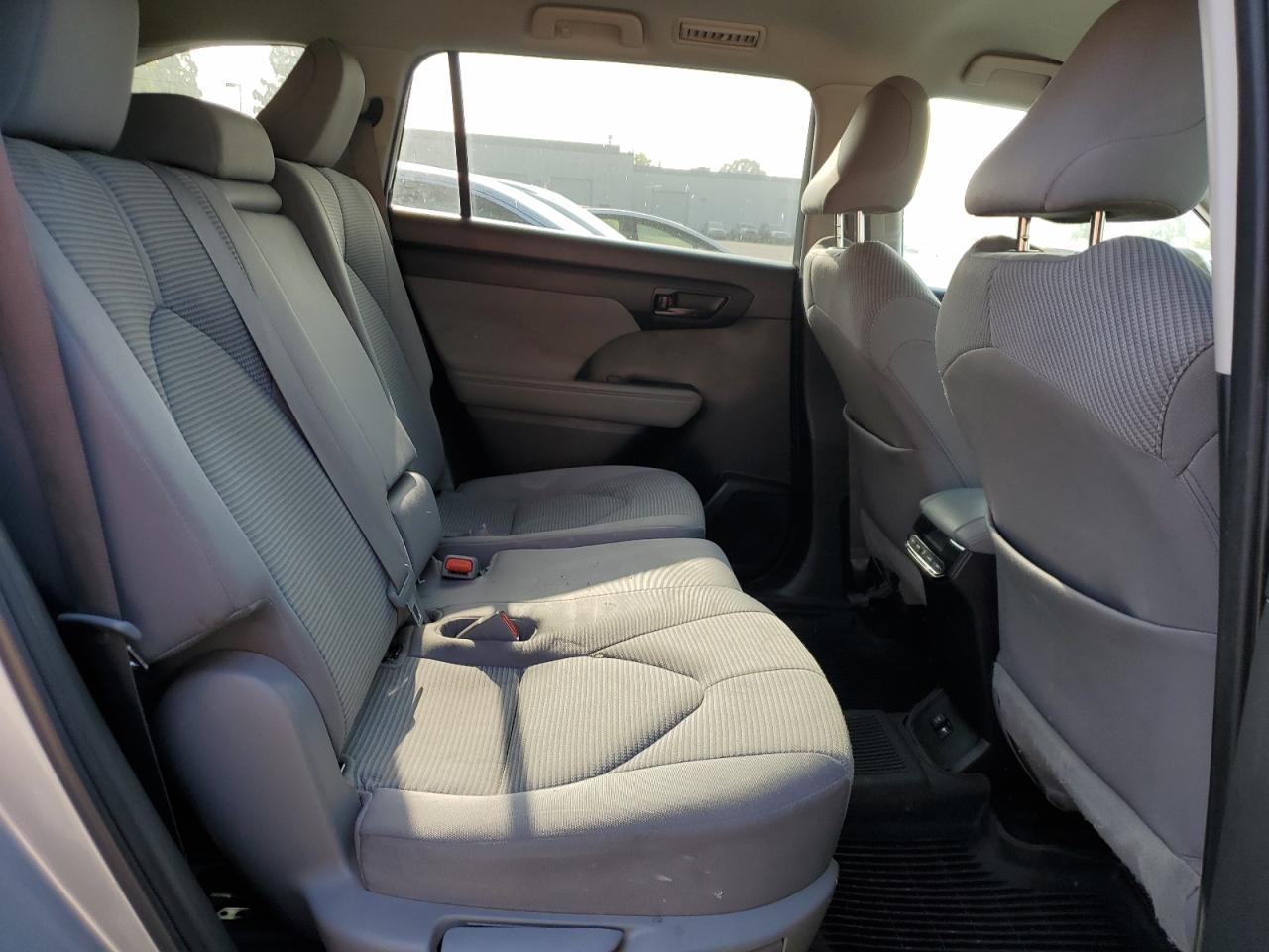 2021 Toyota Highlander L VIN: 5TDZZRAH2MS066865 Lot: 61634565