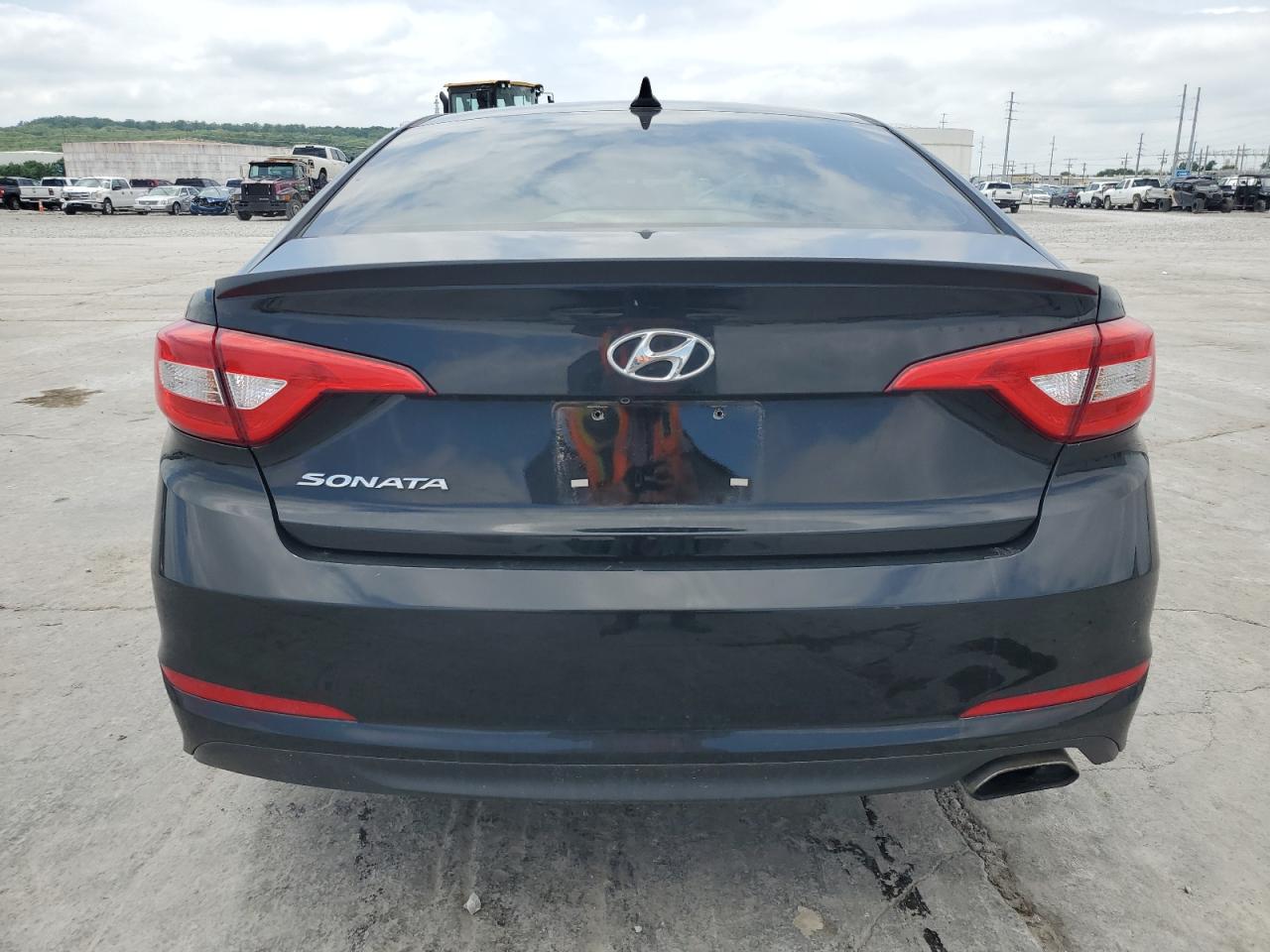 2015 Hyundai Sonata Se VIN: 5NPE24AFXFH201555 Lot: 59984645
