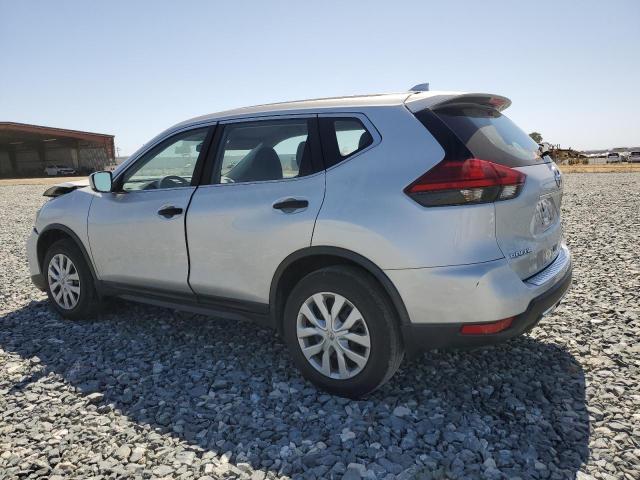  NISSAN ROGUE 2017 Srebrny