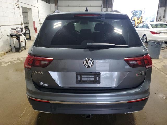  VOLKSWAGEN TIGUAN 2018 Серый