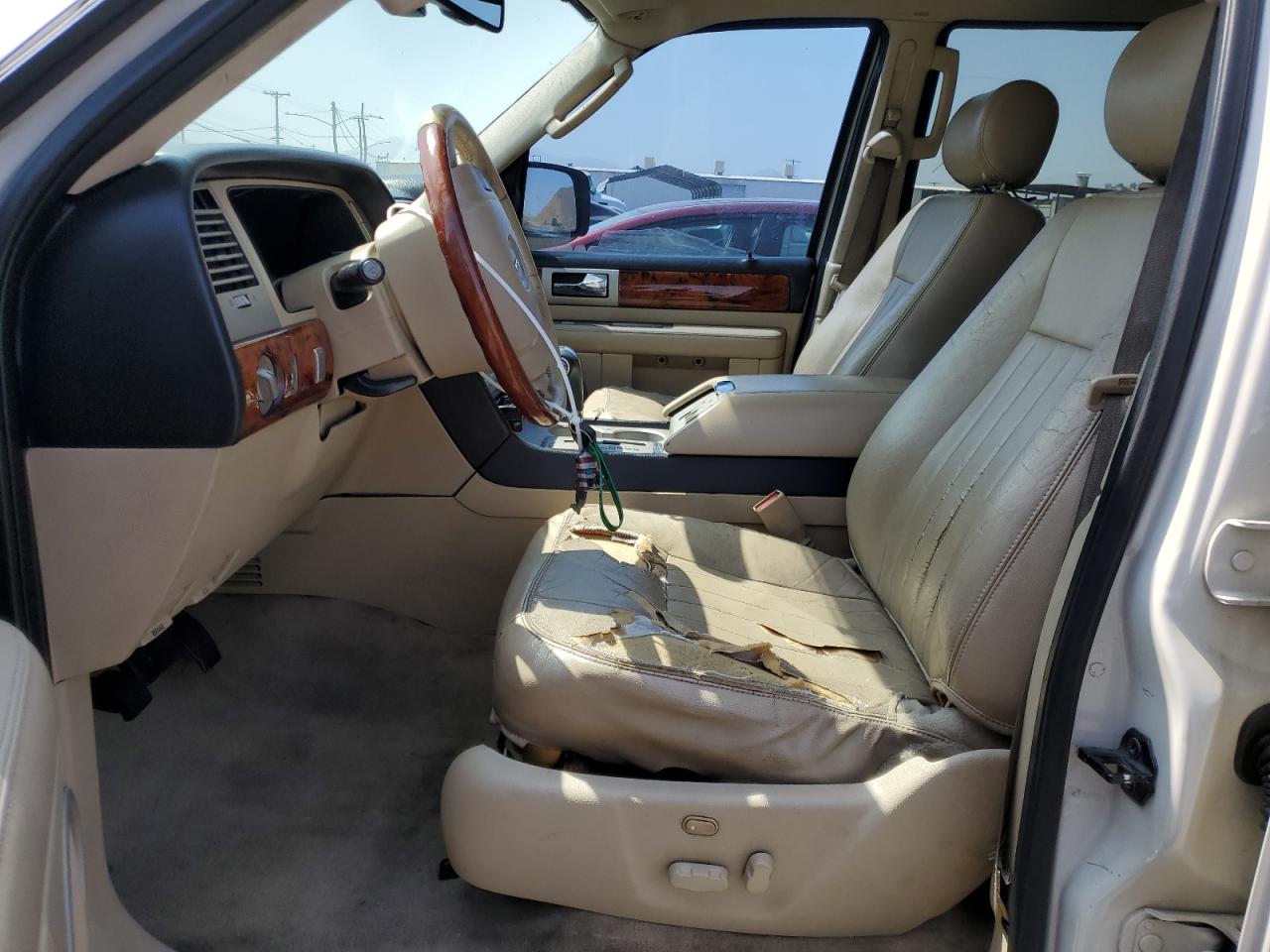 2006 Lincoln Navigator VIN: 5LMFU27576LJ28988 Lot: 62513065