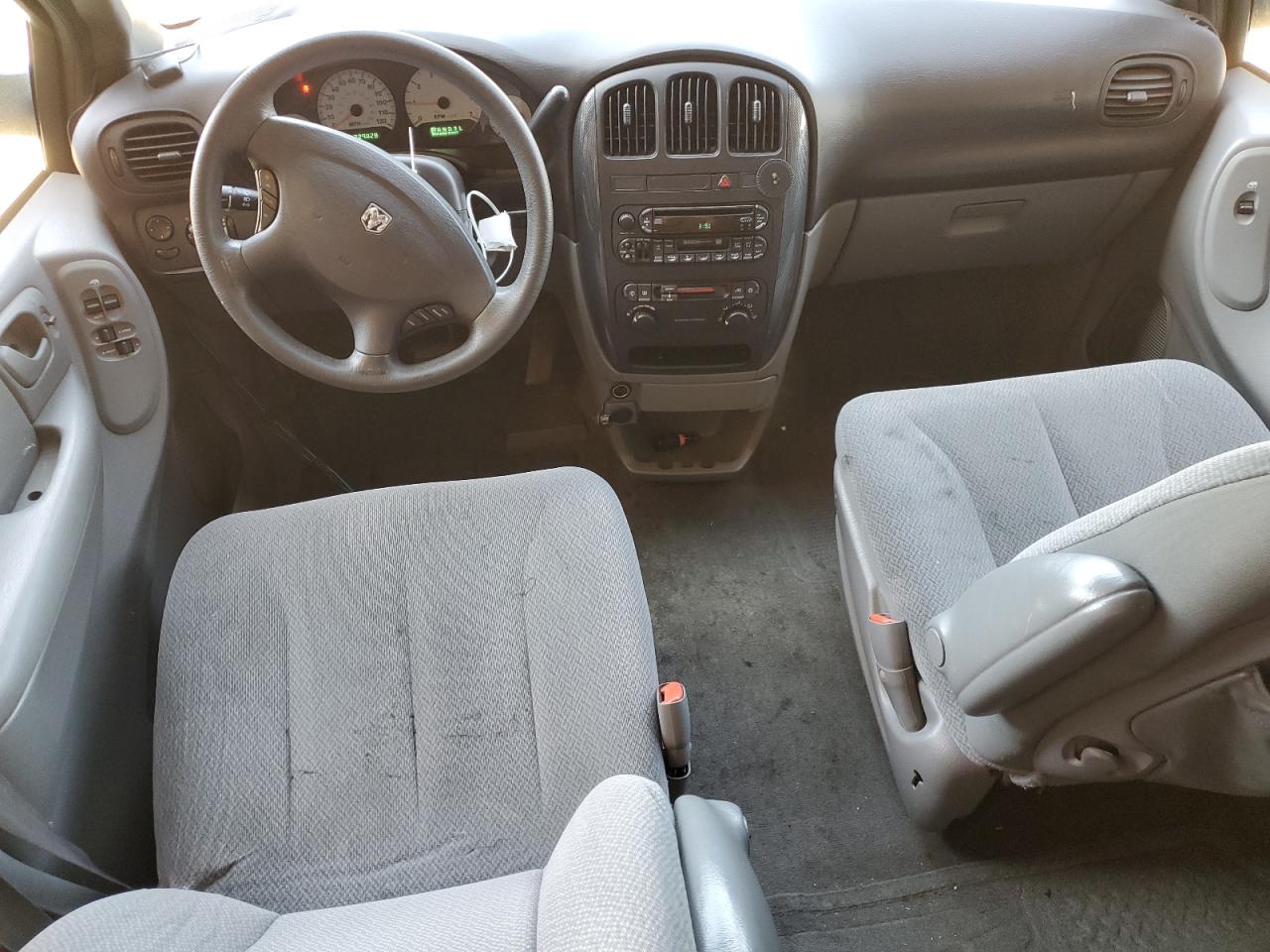 2005 Dodge Caravan Sxt VIN: 1D4GP45R15B181360 Lot: 61221005