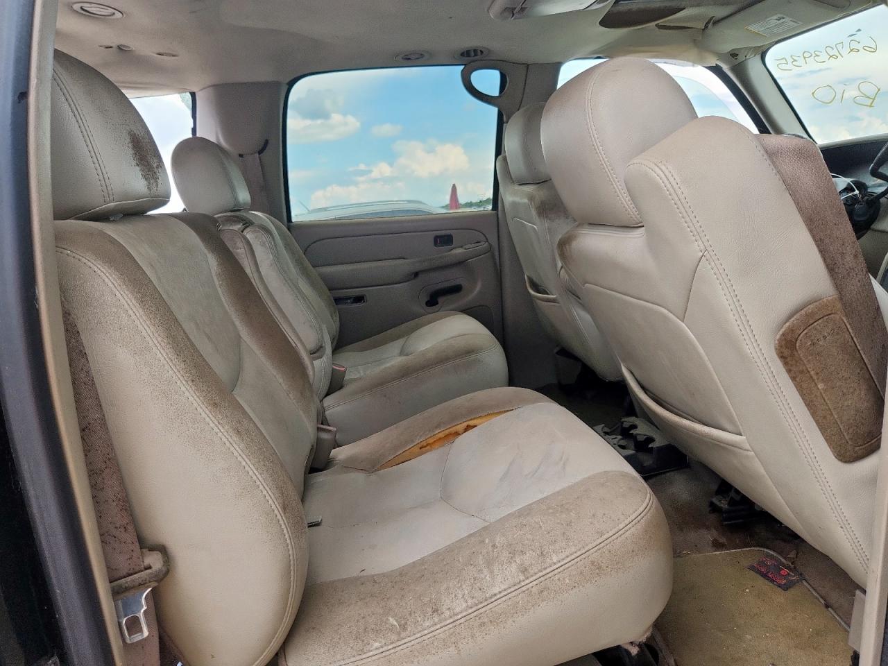 2004 Chevrolet Suburban C1500 VIN: 3GNEC16Z44G297789 Lot: 62723935