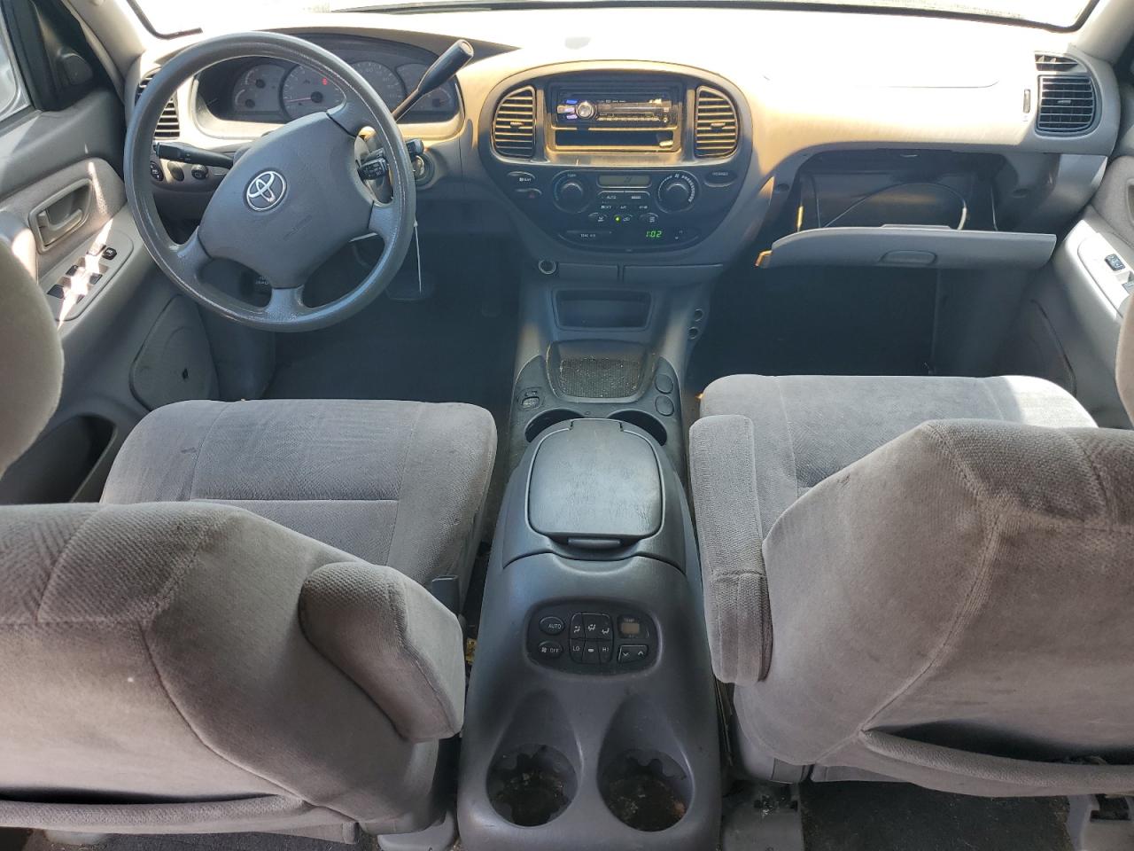 2003 Toyota Sequoia Sr5 VIN: 5TDZT34A33S190476 Lot: 61876175