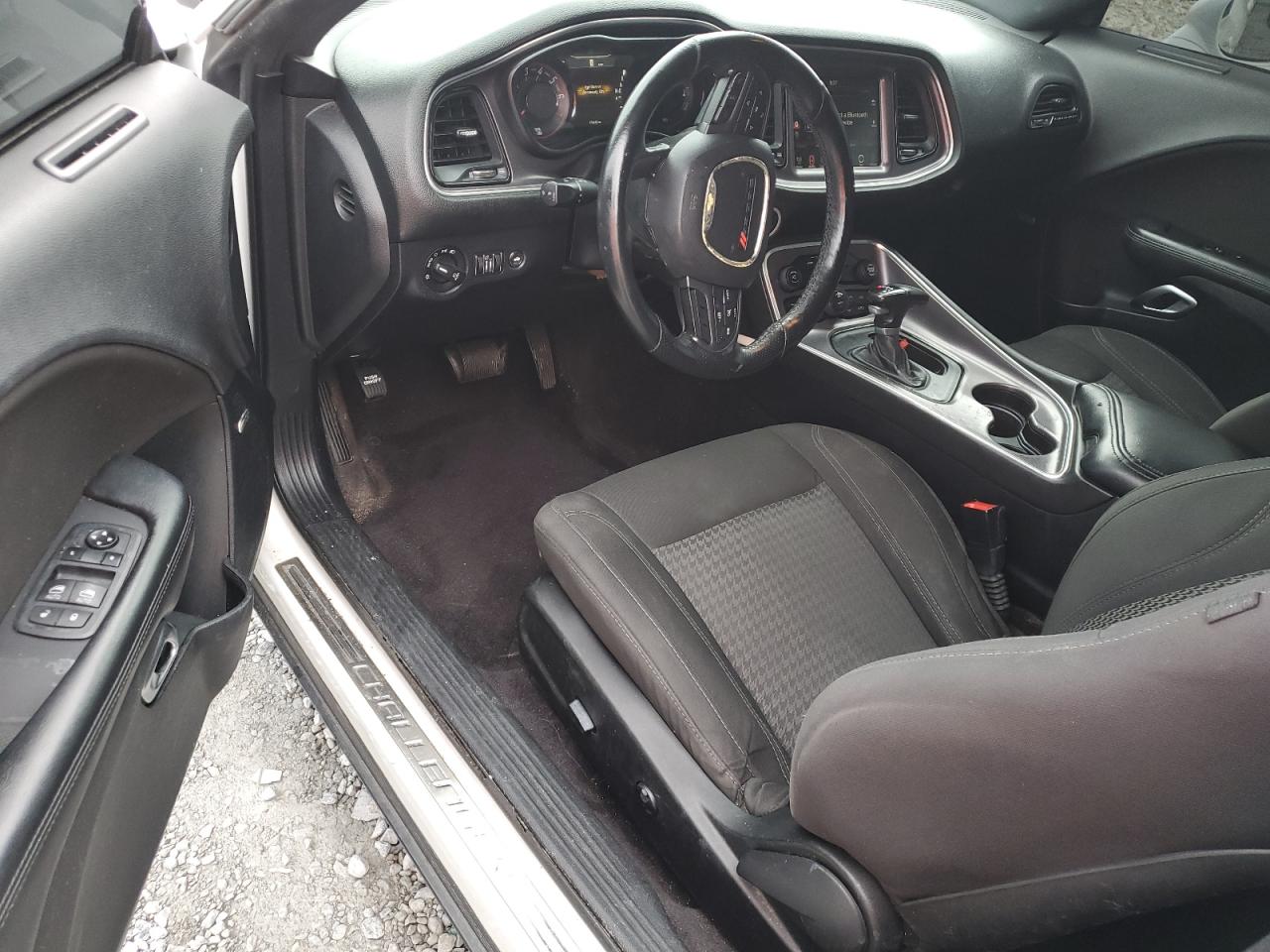 2016 Dodge Challenger Sxt VIN: 2C3CDZAG8GH145542 Lot: 62913435