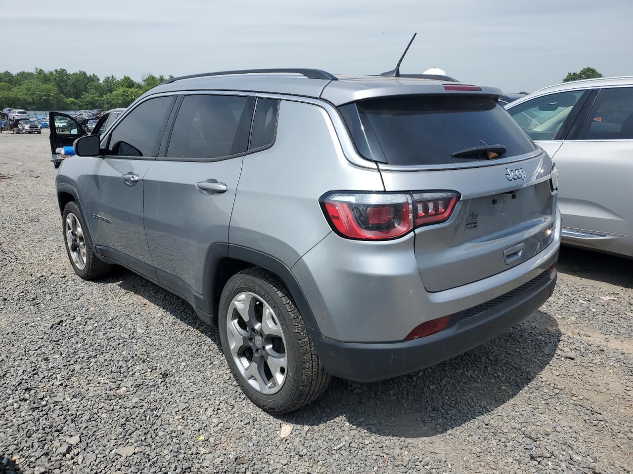 JEEP COMPASS 2020 VIN 3C4NJCCB0LT241310 zdjęcie 2