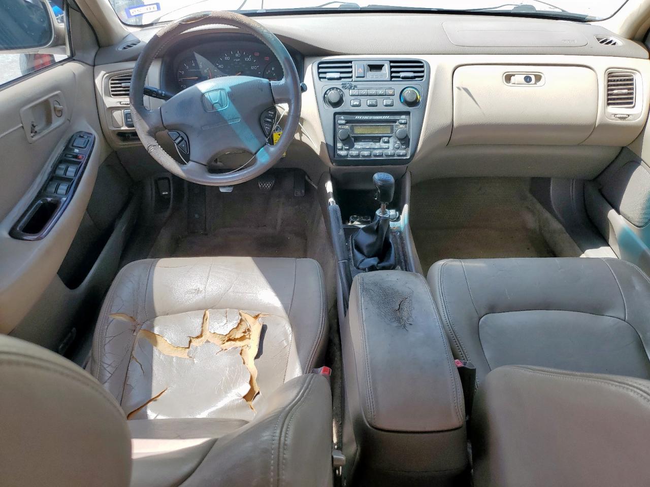 2001 Honda Accord Ex VIN: 1HGCG55641A133120 Lot: 62746165