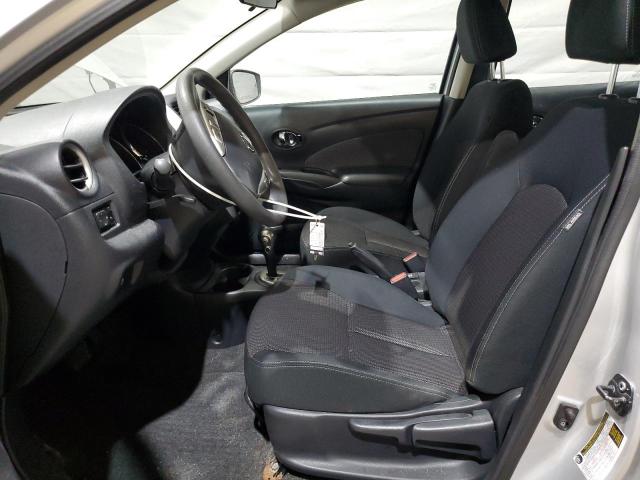  NISSAN VERSA 2016 Серебристый